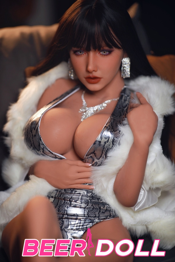 Kayenne Fire Femme fatale Doll 156cm